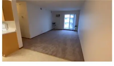 Air Conditioning Dining Room Dishwasher Intercom In-Home Washer/Dryer Top Floor Patio Door Additiona...