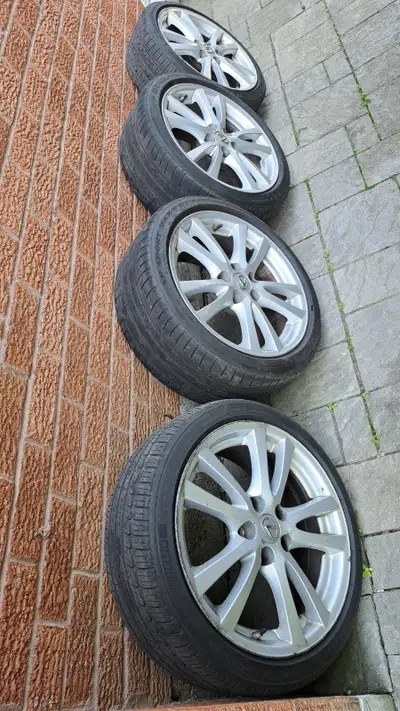 OEM Lexus 18 inch rims bolt pattern 5x114.3 with assorted summer tyres and tpms. Previously on Lexus...