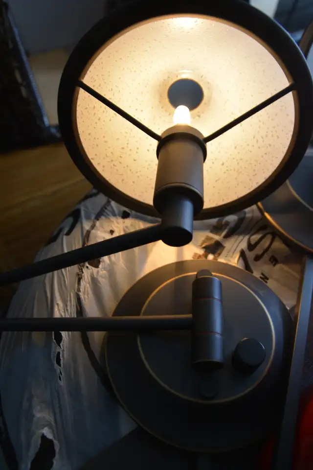 Flexible Modern Wall Mount Lights with Dimmer in Indoor Lighting & Fans in Ottawa - Image 8