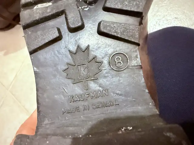 Kingtreads waterproof boots size: 8 in Men's Shoes in Markham / York Region - Image 7