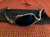 Oakley Juliet