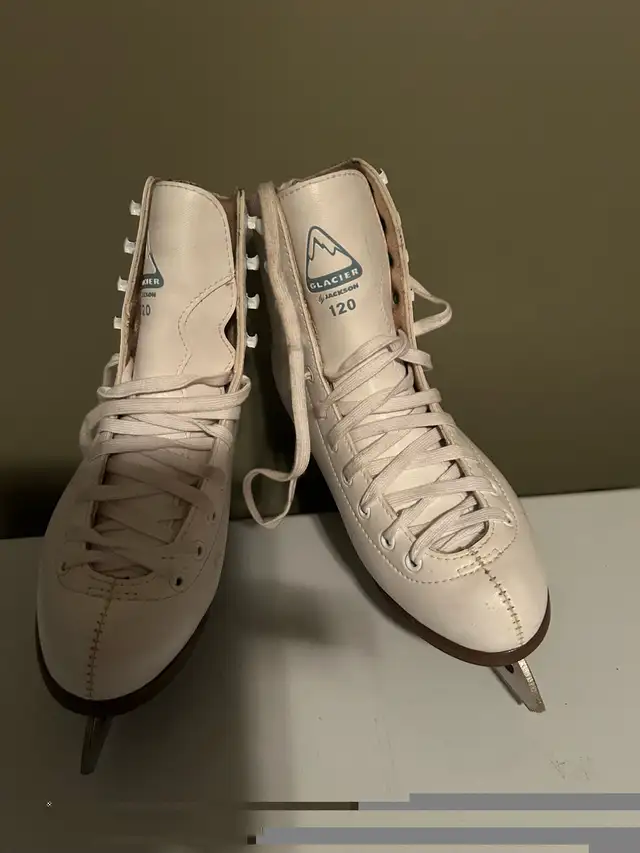 Ice skates in Skates & Blades in Kitchener / Waterloo - Image 4