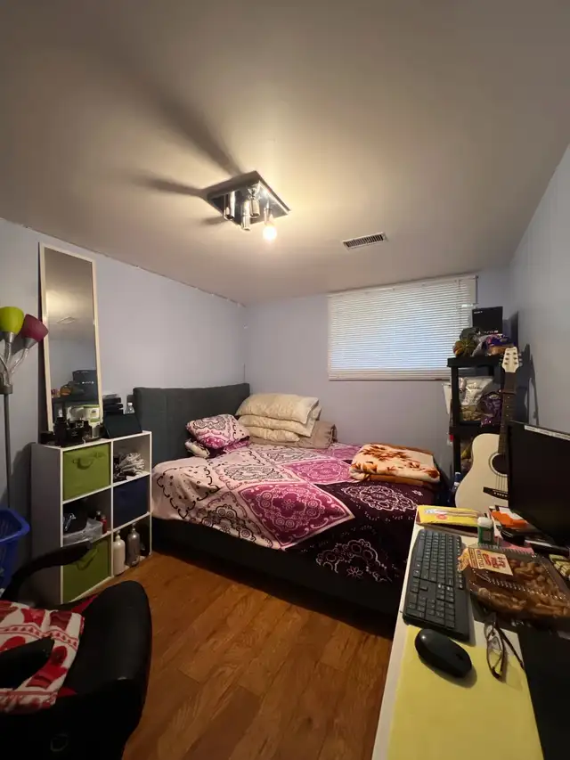 Private or sharing room available - fairway station, Kitchener  in Room Rentals & Roommates in Kitchener / Waterloo - Image 6
