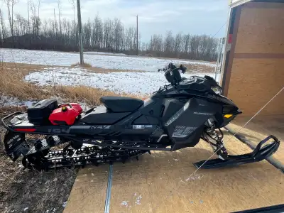 2020 SP 850 Summit, with 3” 154 track, 4.6 riser, with handle bar bag, shot start, muff pot, fuel ca...