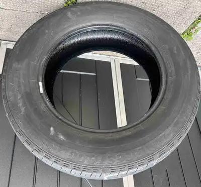 Bridgestone Ecopia 422 plus all season tires 235/65/R17 for sell. Set of Four tires for $200.00 only...