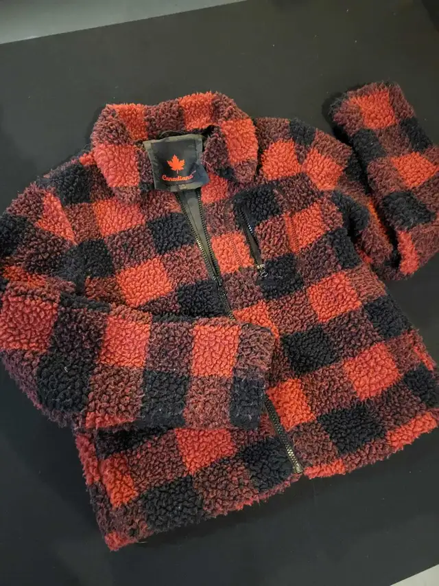 Canadiana Jacket - youth size 10/12 in Kids & Youth in St. Catharines - Image 2