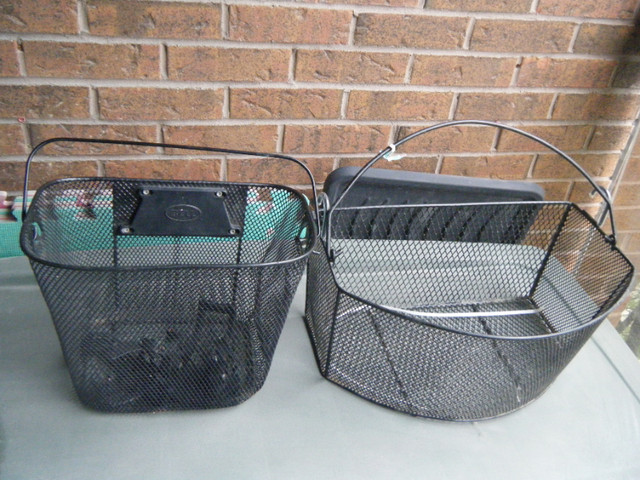 office chairBlack//tableTrade4 iphone6-10X mensLadies bike/ ipad in Dining Tables & Sets in Ottawa - Image 2
