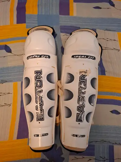Hockey Shin Guard 16" Easton, View more