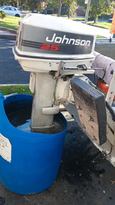 Perfect running condition. 20 inch long shaft .eletric turn key start. Come with remote controller....