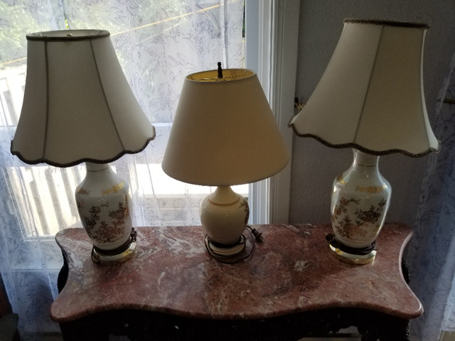 3 Antique Plug In Lamps With Light Bulbs ($5 Total) in Indoor Lighting & Fans in Markham / York Region