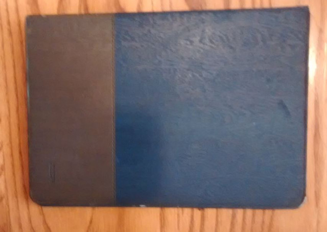 Ipad air 2, 64G,  ios 15.8.4, works well,please read in iPads & Tablets in Guelph - Image 2