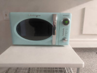 Microwave - Nostalgia Retrowave