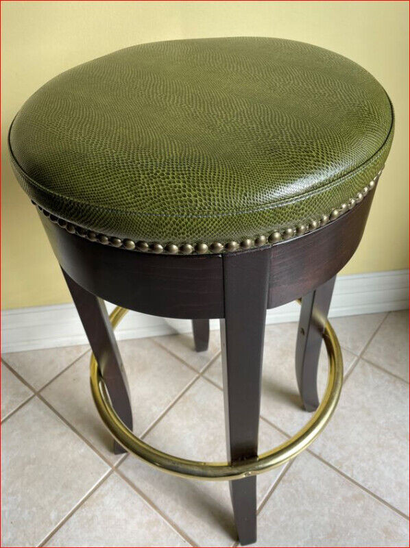 4 High Quality Jackson Backless Bar Stools in Chairs & Recliners in Oakville / Halton Region - Image 2