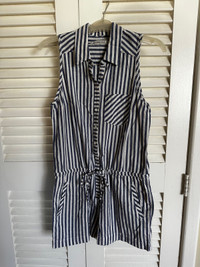 lovely abercrombie and fitch romper