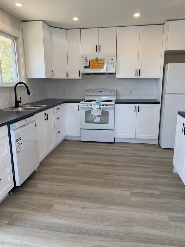 3 bedroom, 1 bath apartment in Lower Sackville Long Term Rentals Bedford Kijiji