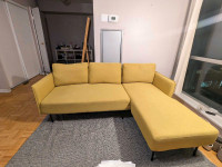 STRUCTUBE TERESA Right-Facing Sectional Sofa