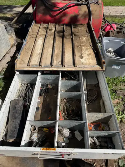 Steel weather guard rat pack slide in and out nice with lots of weight the rails on top just got a f...