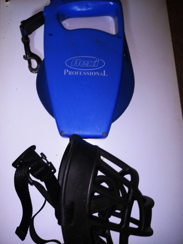 LARGE BREED FLEXI PROFESSIONAL LEASH & MUZZLE in Accessories in Sarnia - Image 2