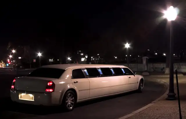 LIMOUSINE RENTAL-PROM WEDDING CLUB BIRTHDAY LIMO62863718231041124