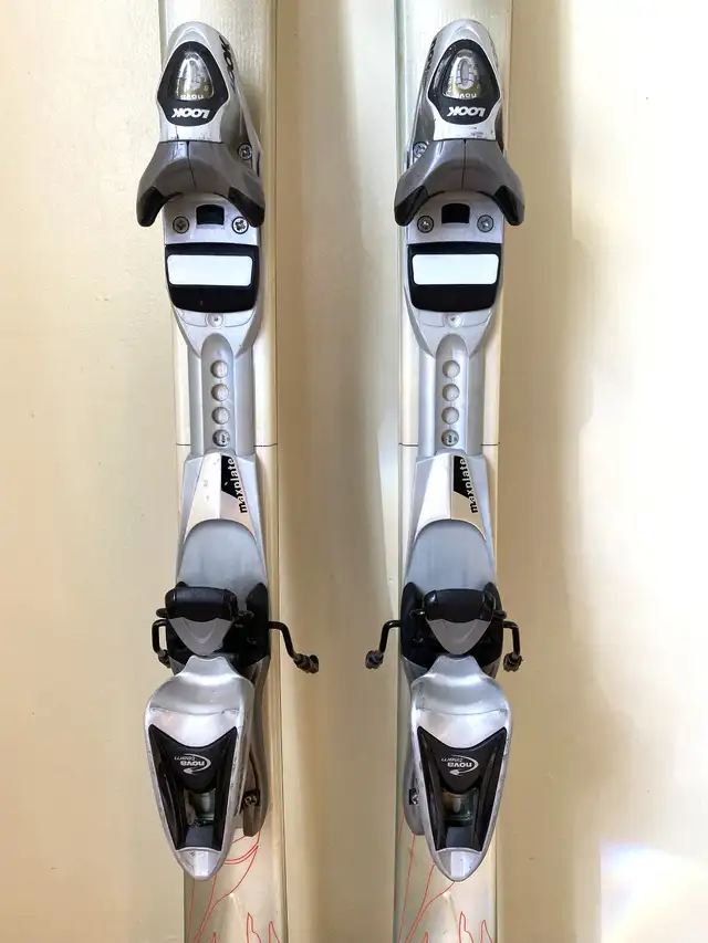 Rossignol Downhill Skis 160 cm with Look Bindings Ski Alpin in Ski in City of Montréal - Image 4