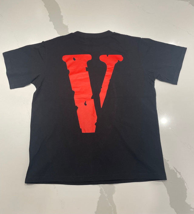 Vlone T-Shirt Medium  dans Hommes  à Longueuil/Rive Sud - Image 2