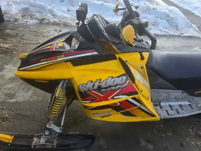 2005 MXZ 800, View more