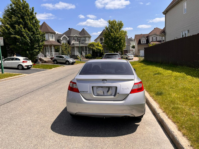 2010 Honda Civic Coupe dans Autos et camions  à Laval/Rive Nord - Image 4