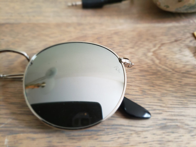 RAY BAN ROUND RB3447 019/30 50mm Silver Frame Silver Mirror Lens in Other in Saskatoon - Image 3