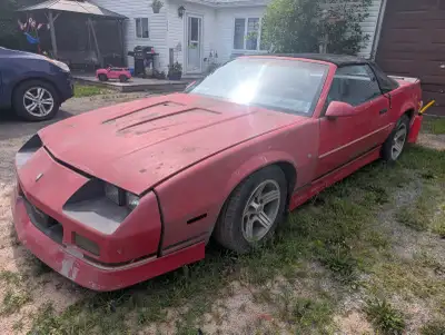 Something came up and it needs to go. Selling my 1988 Chevrolet Camaro Iroc convertible. 305/auto. 1...