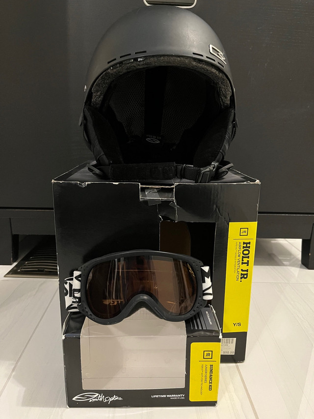 Youth Size S - Smith Holt Jr Helmet & Goggles (NEGOTIABLE) in Ski in Mississauga / Peel Region