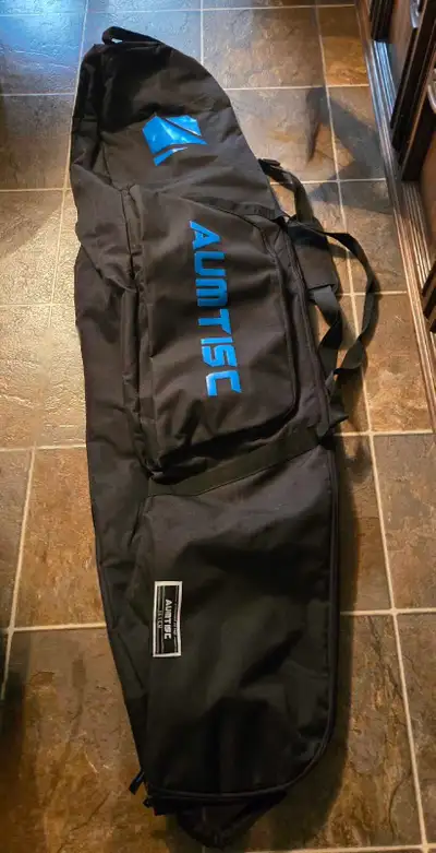 Brand new snowboard bag. For boards sized 151 and smaller. Fcfs, no holds.