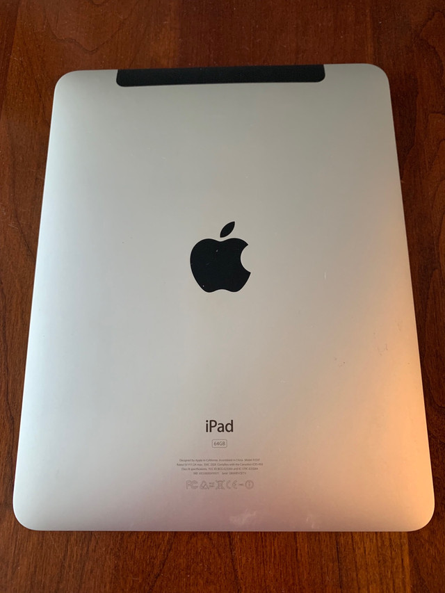 Apple iPad 1st Gen. 64GB (Wi-Fi + 3G) in iPads & Tablets in Mississauga / Peel Region - Image 4