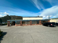 High Exposure warehouse /office/showroom lease space