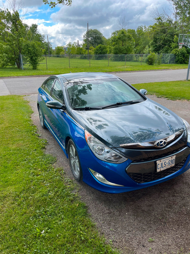 2013 Hyundai Sonata Hybrid in Cars & Trucks in St. Catharines - Image 3