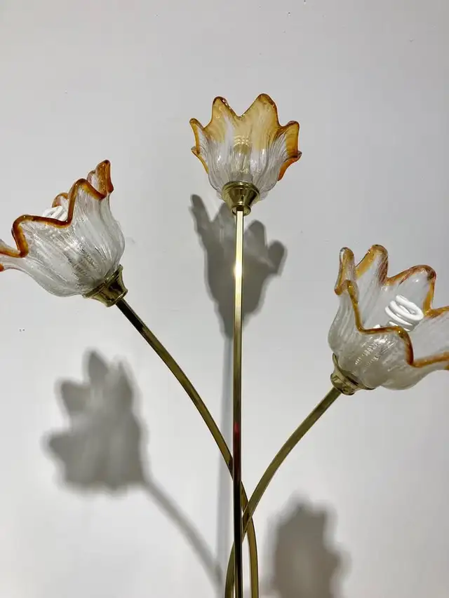 A set of Mid Century Lamps With Thick Murano Scallop Tulip Glass in Indoor Lighting & Fans in City of Montréal - Image 10