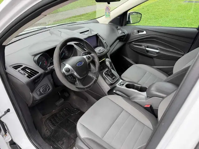 2013 Ford Escape LOW KM560187830992250885