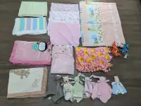 Baby blankets + plush / couvertures pour bébé + toutous