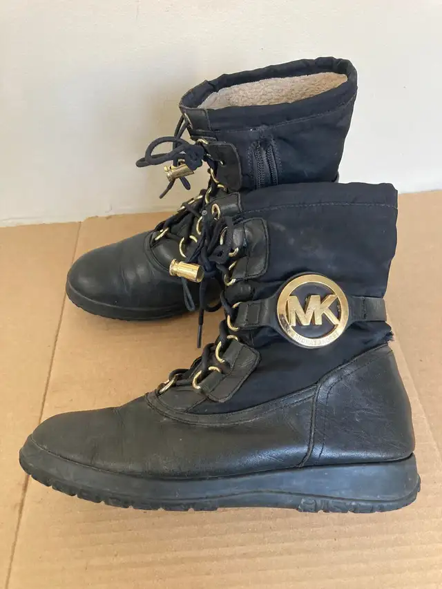 MK Bottes d’hiver, 8Us femmes in Women's - Shoes in City of Montréal - Image 2