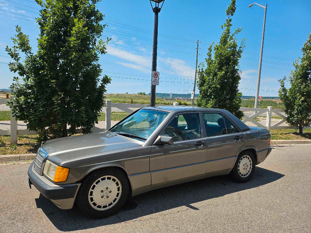 Mercedes-Benz 190E in Cars & Trucks in Oakville / Halton Region - Image 3