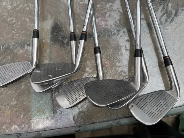 golf iron set  TaylorMade (RT) Burner LCG in Golf in City of Toronto - Image 4