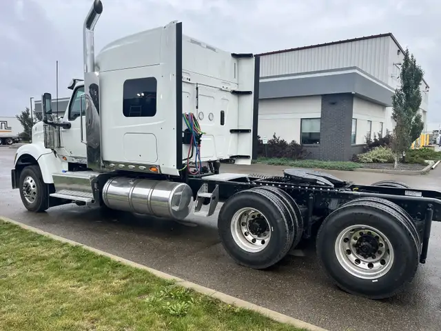 2025 International HX, Heavy Haul!! Cummins, Autoshift, 46's in Heavy Trucks in Saskatoon - Image 4