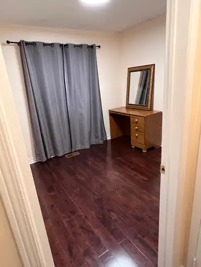 Single room for rent in Brampton
