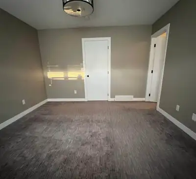 Master Bedroom for Rent – Female Only ✨ Spacious and private master bedroom available in the Brighto...