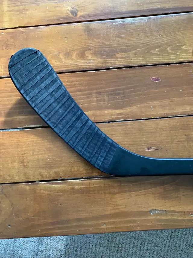 TRUE XC9 Hockey Stick in Hockey in Winnipeg - Image 8