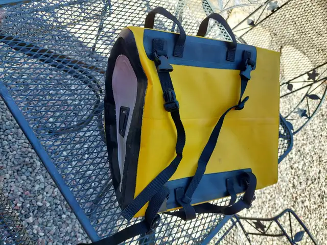 Seattle Sports Kayak Deck Bag in Water Sports in Ottawa - Image 6