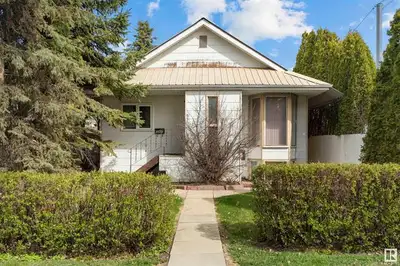U of A neighborhood, house for rent