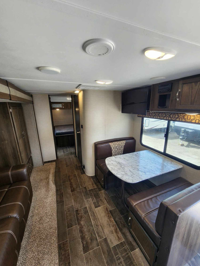 2019 Keystone Bullet 248RKS, Open Concept in Travel Trailers & Campers in Oshawa / Durham Region - Image 4