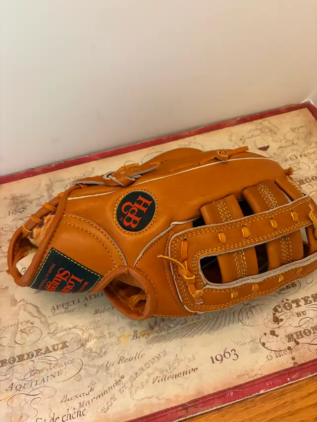 Vintage Louisville Slugger Pedro Guerrero Youth Baseball Glove in Baseball & Softball in London - Image 5