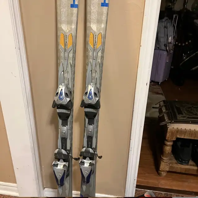 149 Head ski Fiber  jacket . All mountain  with boots Boots  in Ski in Markham / York Region - Image 4