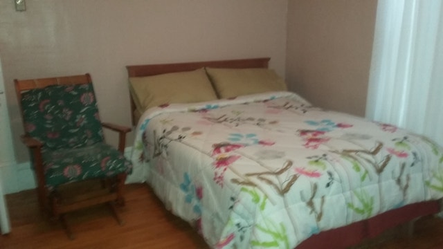Chambre meublée à Stanstead (J0B3E0) face au College Stanstead — photo 3